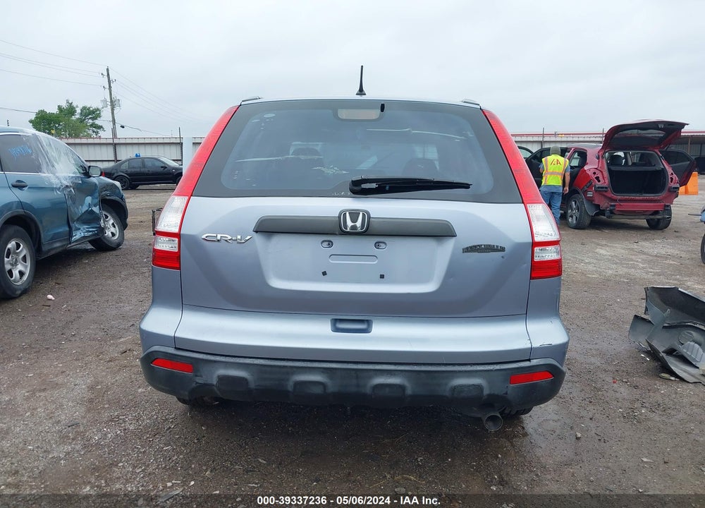 2008 HONDA CR-V LX VIN: JHLRE48358C025956