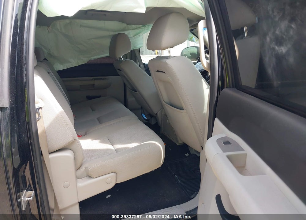 2011 CHEVROLET SILVERADO 1500 LT VIN: 3GCPCSE06BG145701