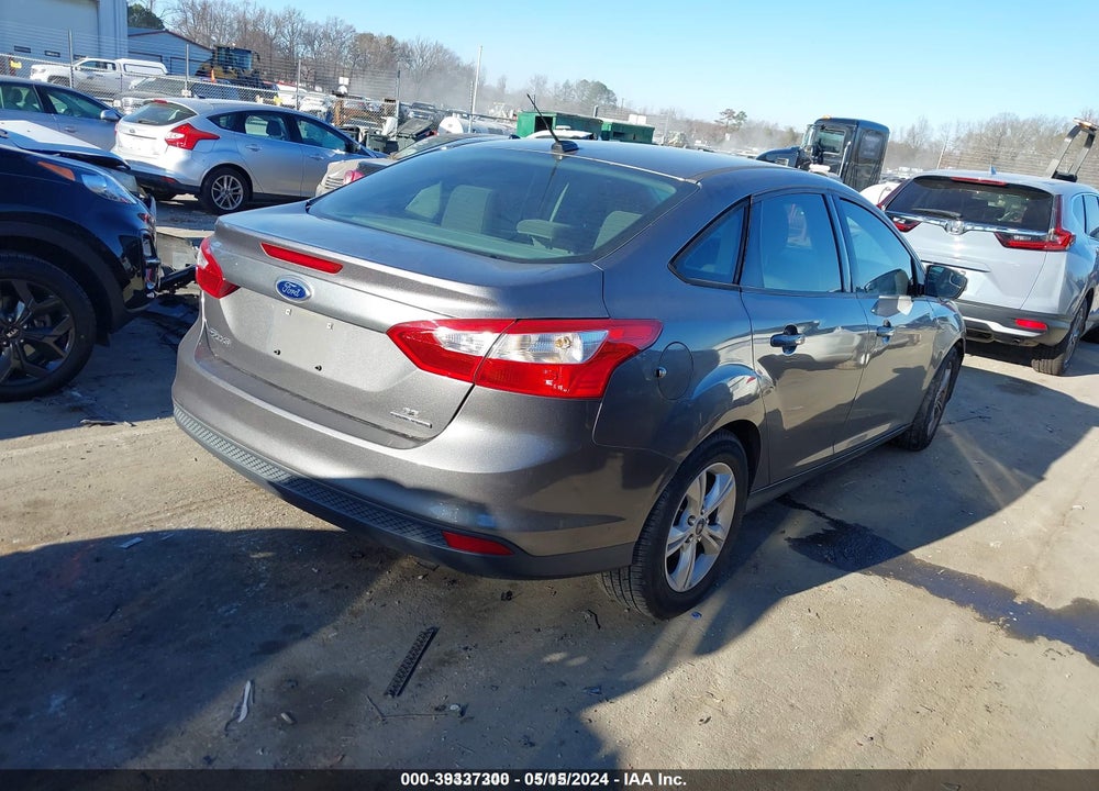 2014 FORD FOCUS SE VIN: 1FADP3F29EL427373