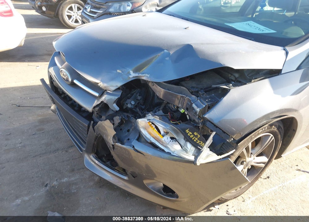 2014 FORD FOCUS SE VIN: 1FADP3F29EL427373