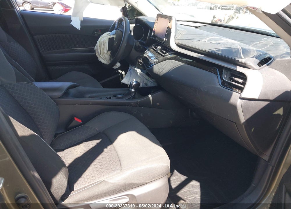 2021 TOYOTA C-HR LE VIN: JTNKHMBX2M1095871