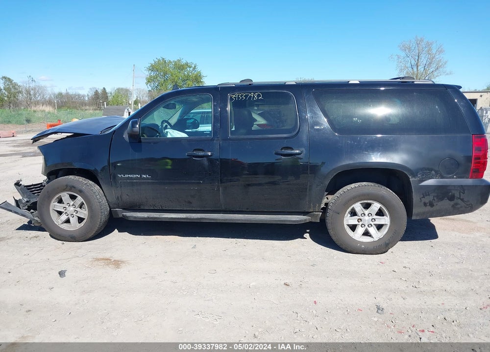 2013 GMC YUKON XL 1500 SLT VIN: 1GKS2KE79DR317334