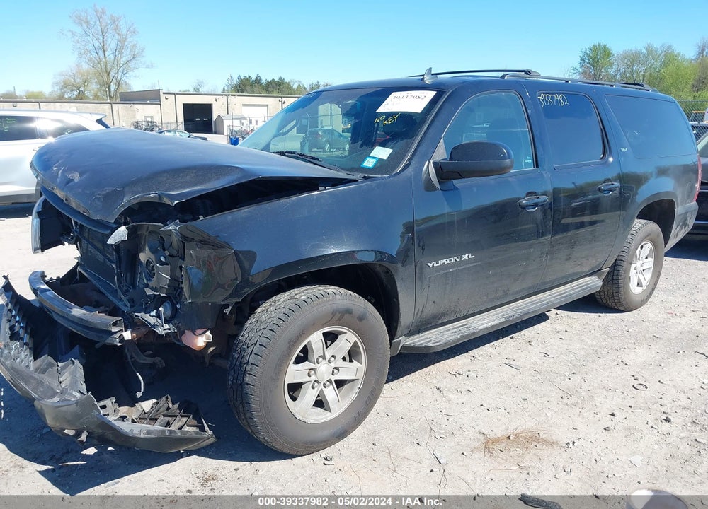 2013 GMC YUKON XL 1500 SLT VIN: 1GKS2KE79DR317334