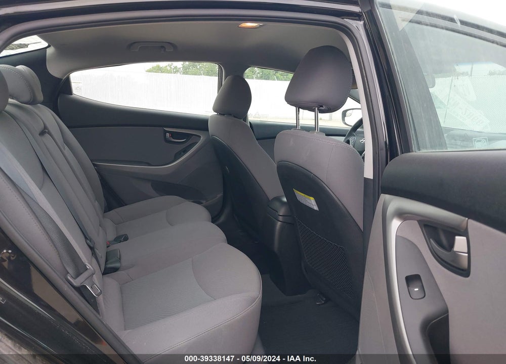 2014 HYUNDAI ELANTRA SE VIN: 5NPDH4AEXEH493028