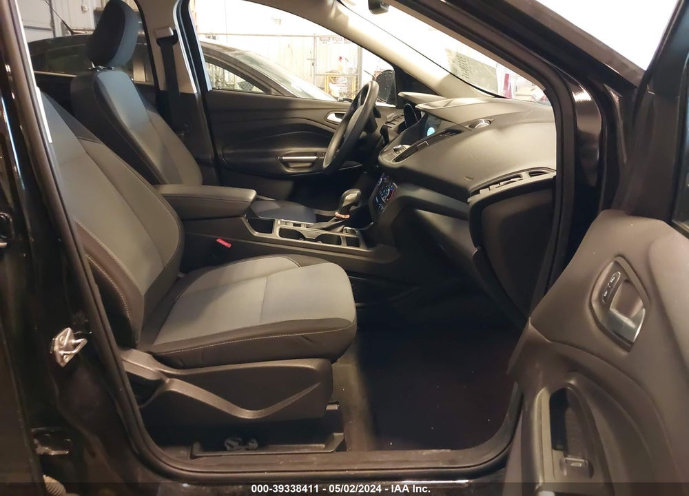 2019 FORD ESCAPE SE VIN: 1FMCU9GD2KUA05478