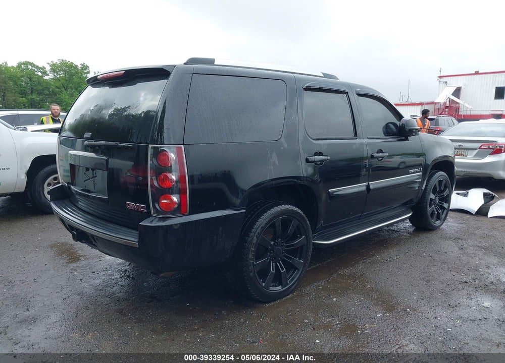 2007 GMC YUKON DENALI VIN: 1GKFK63837J139332