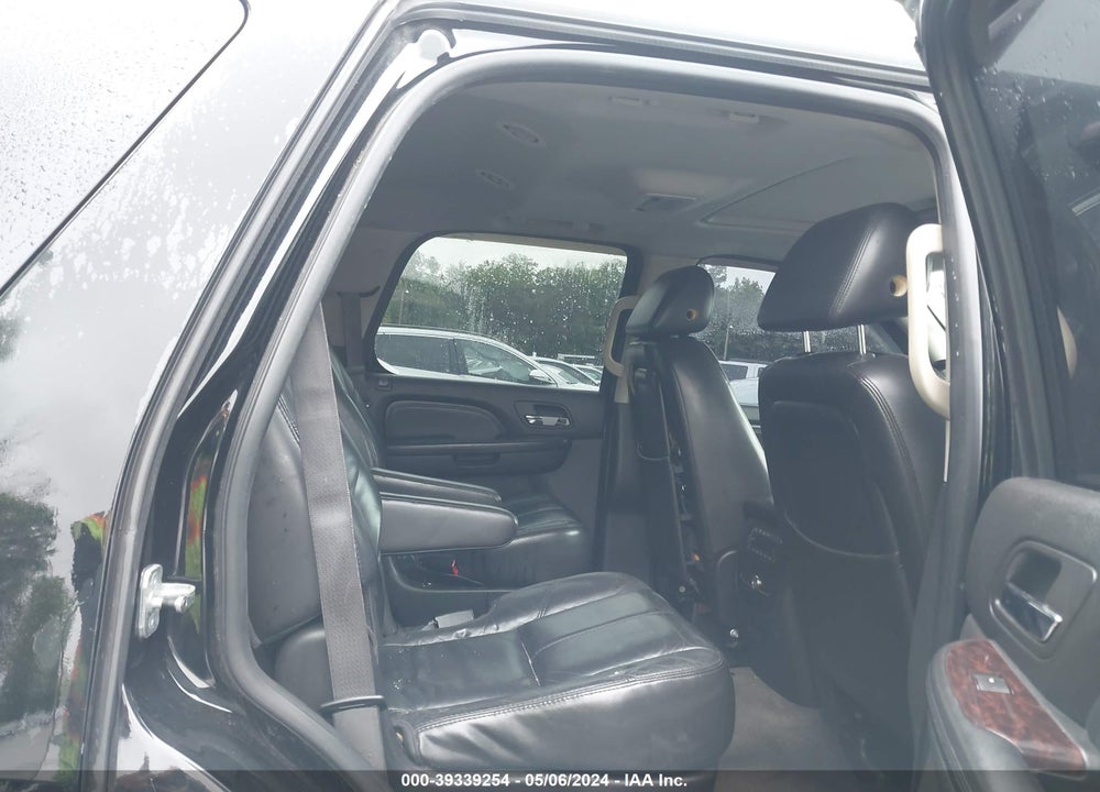 2007 GMC YUKON DENALI VIN: 1GKFK63837J139332