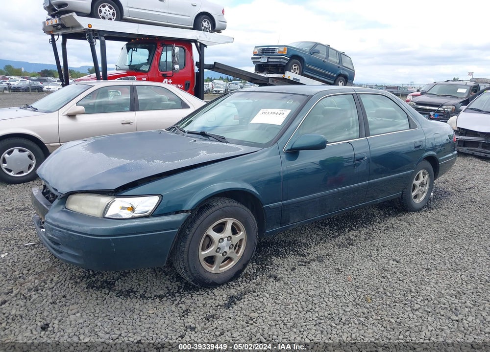 1998 TOYOTA CAMRY LE VIN: JT2BG22K1W0169556