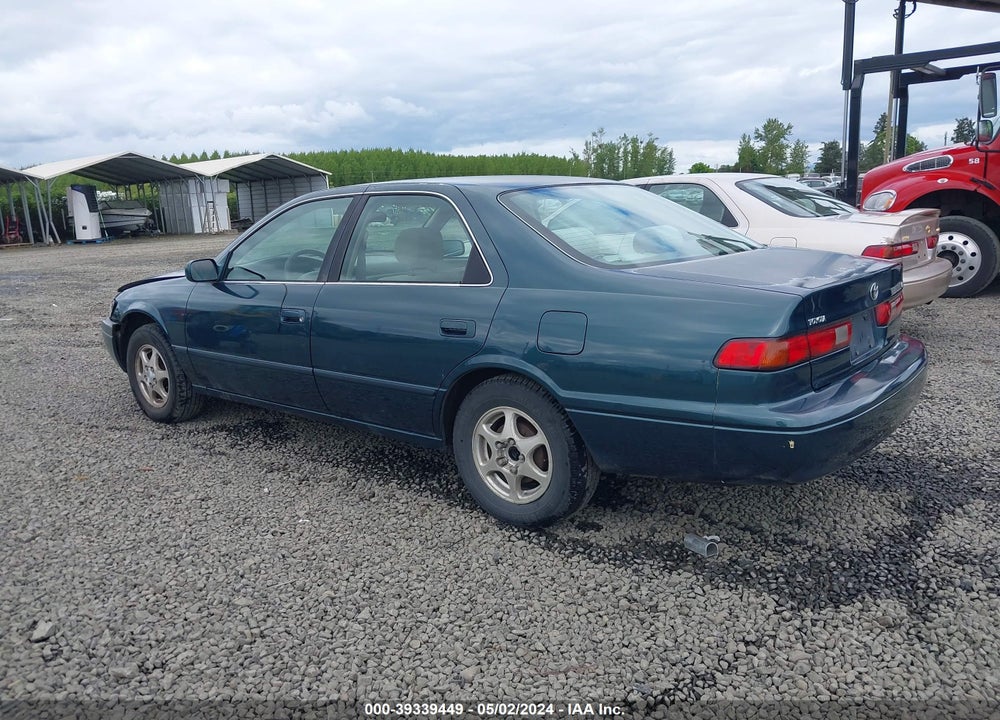 1998 TOYOTA CAMRY LE VIN: JT2BG22K1W0169556