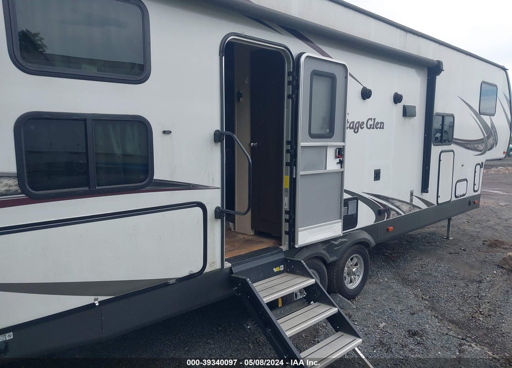 2018 WILDWOOD BY FOREST R HERITAGE GLEN LITE F VIN: 4X4FWBD29JV701067