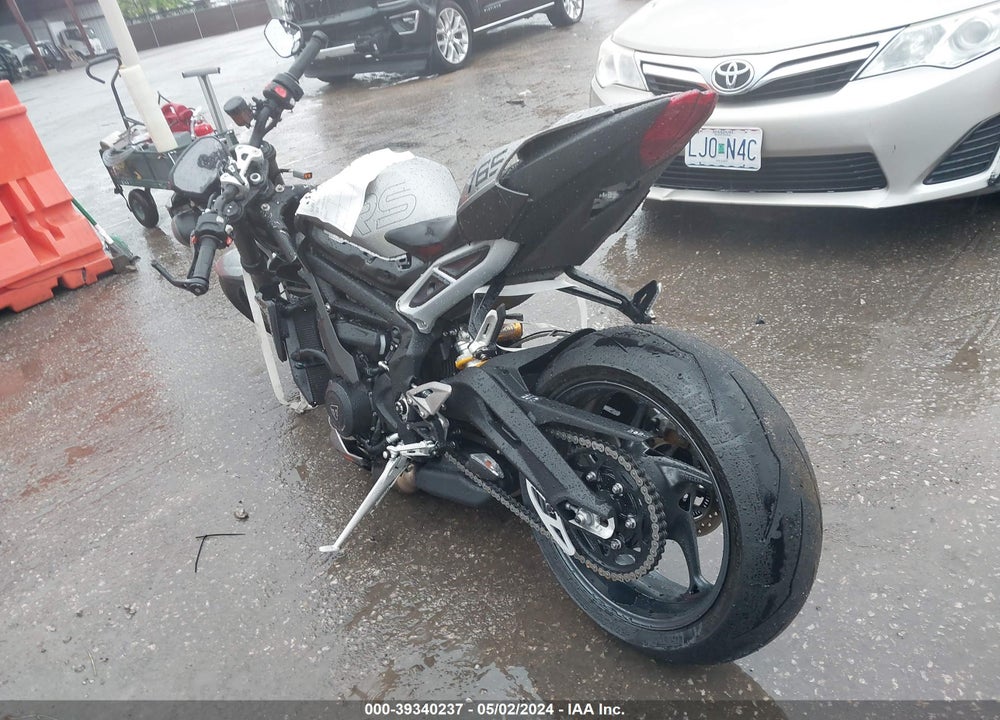 2024 TRIUMPH MOTORCYCLE STREET TRIPLE 765 RS VIN: SMTA614K7RTBP2711