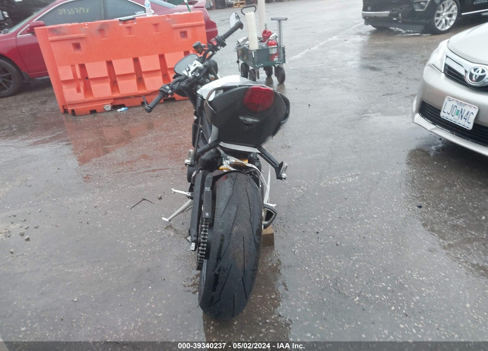 2024 TRIUMPH MOTORCYCLE STREET TRIPLE 765 RS VIN: SMTA614K7RTBP2711