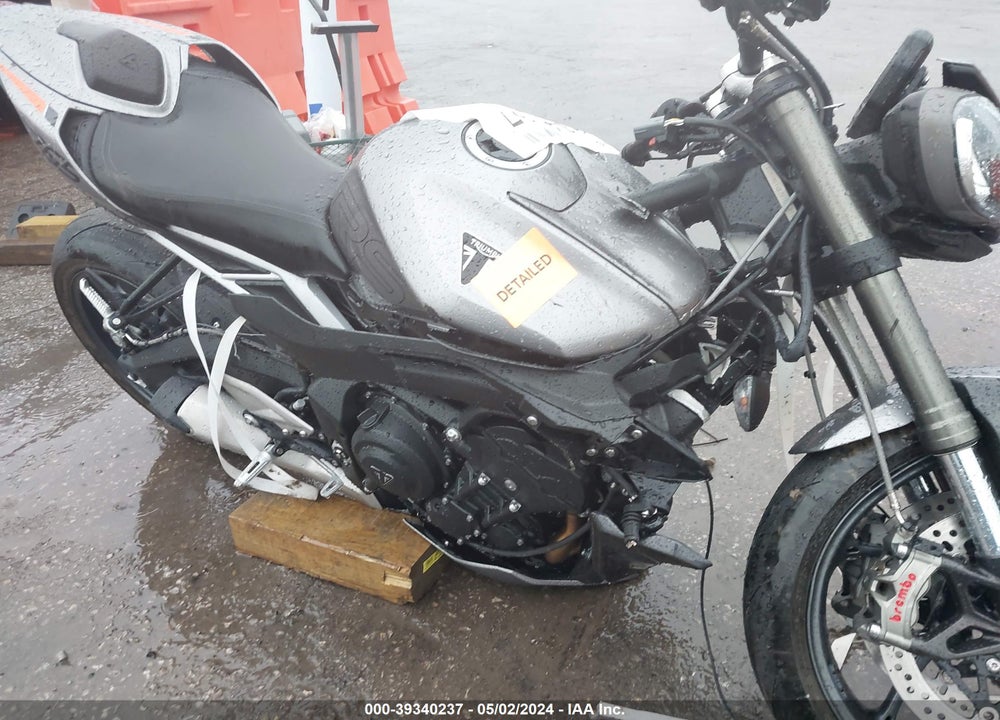 2024 TRIUMPH MOTORCYCLE STREET TRIPLE 765 RS VIN: SMTA614K7RTBP2711