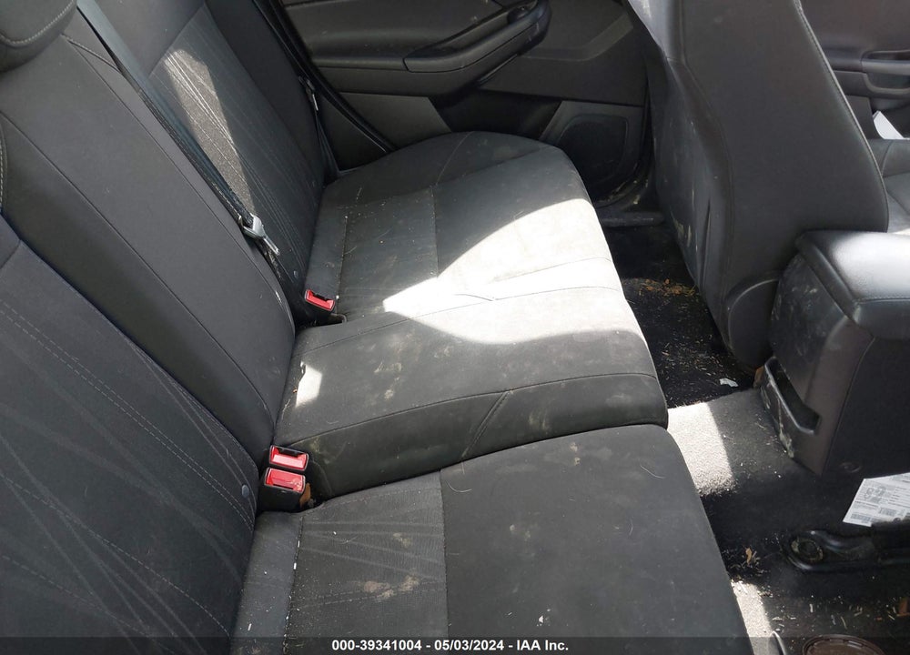 2018 FORD FOCUS SE VIN: 1FADP3K24JL326273