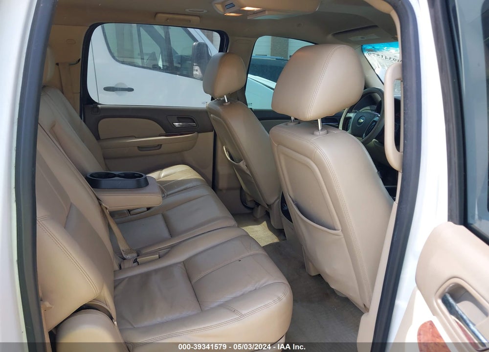 2012 CHEVROLET SUBURBAN 1500 LT VIN: 1GNSCJE02CR271017