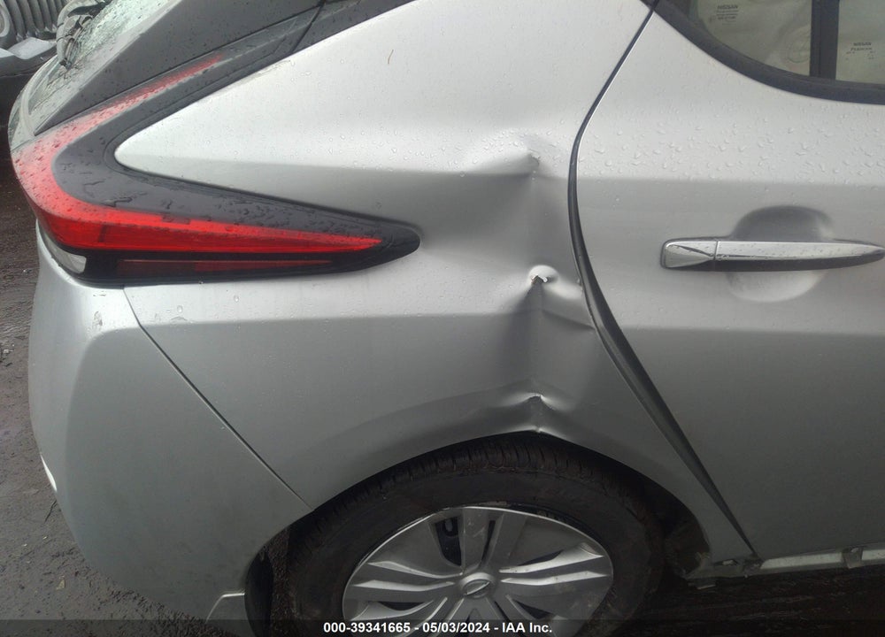 2018 NISSAN LEAF S VIN: 1N4AZ1CP9JC300957