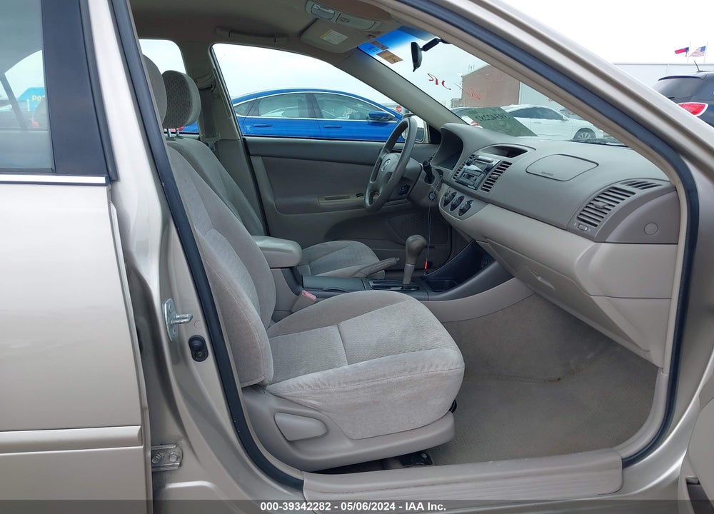 2003 TOYOTA CAMRY LE VIN: 4T1BE32K13U783848