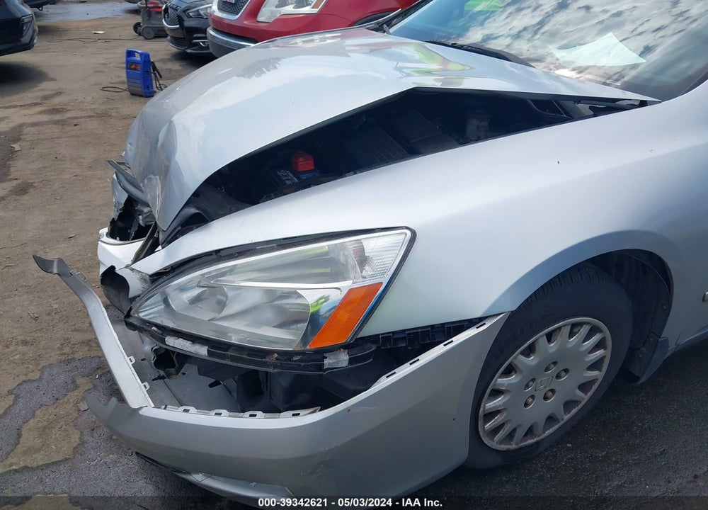 2007 HONDA ACCORD 2.4 VP VIN: 1HGCM56107A154793