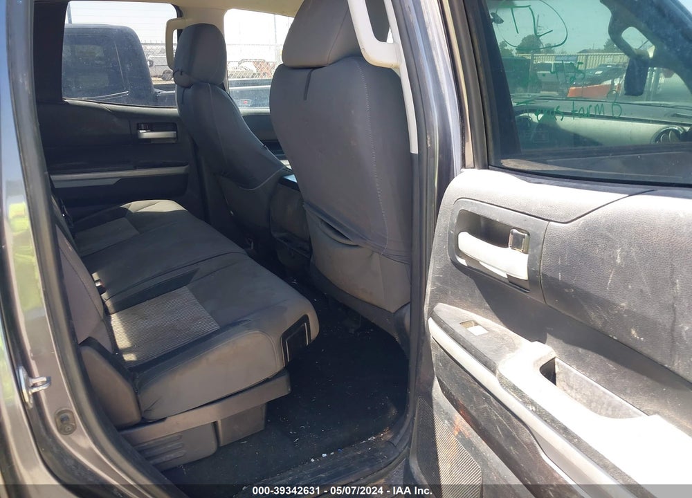 2017 TOYOTA TUNDRA SR5 5.7L V8 VIN: 5TFUW5F1XHX595097
