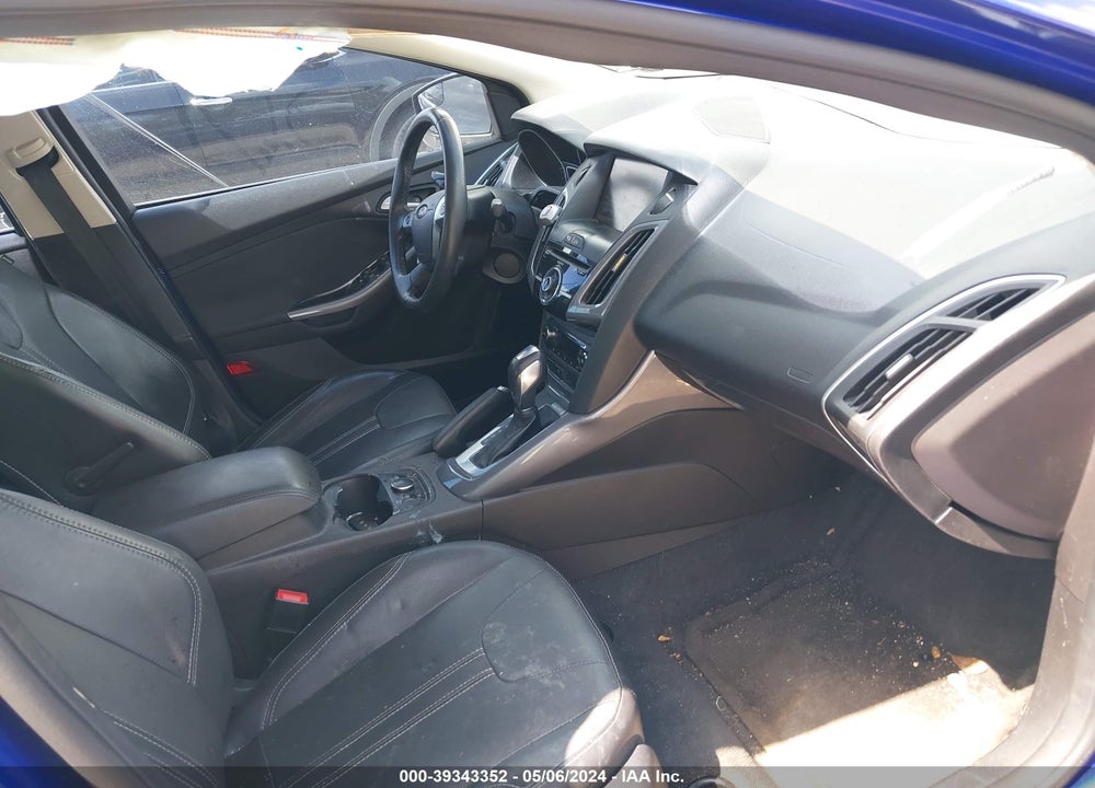 2014 FORD FOCUS TITANIUM VIN: 1FADP3J22EL240628