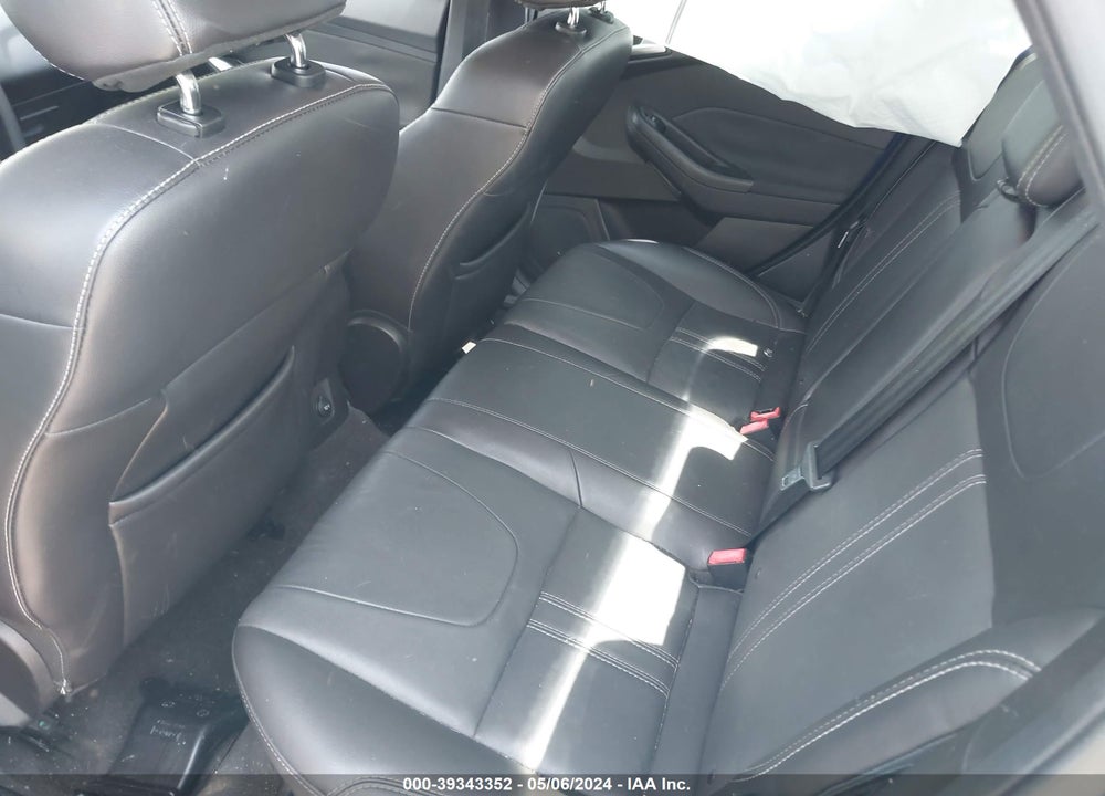 2014 FORD FOCUS TITANIUM VIN: 1FADP3J22EL240628