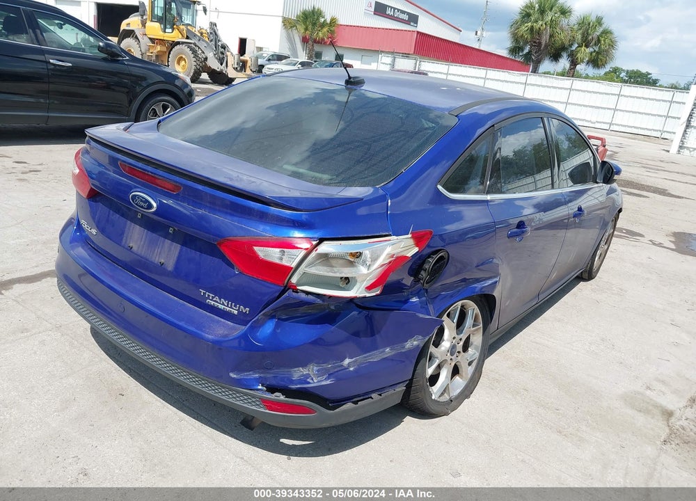 2014 FORD FOCUS TITANIUM VIN: 1FADP3J22EL240628