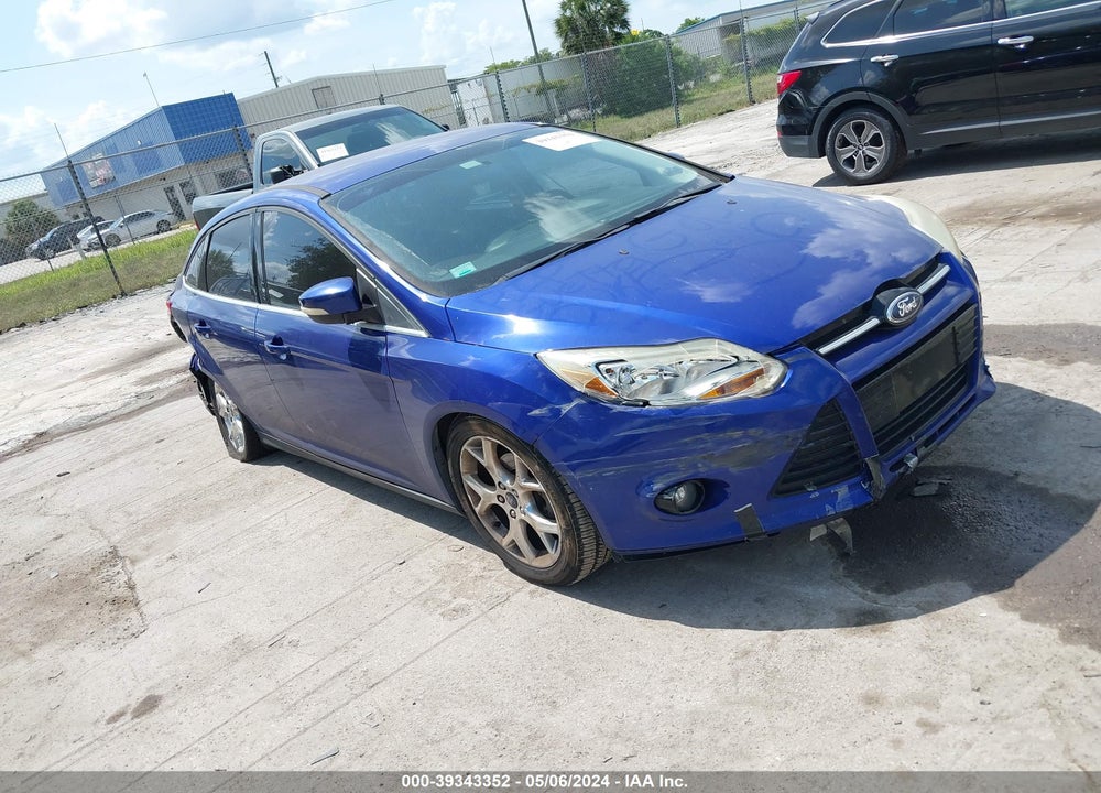 2014 FORD FOCUS TITANIUM VIN: 1FADP3J22EL240628