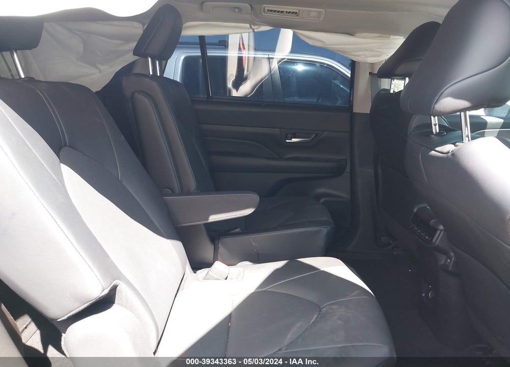 2024 TOYOTA GRAND HIGHLANDER HYBRID XLE VIN: 5TDACAB55RS005523