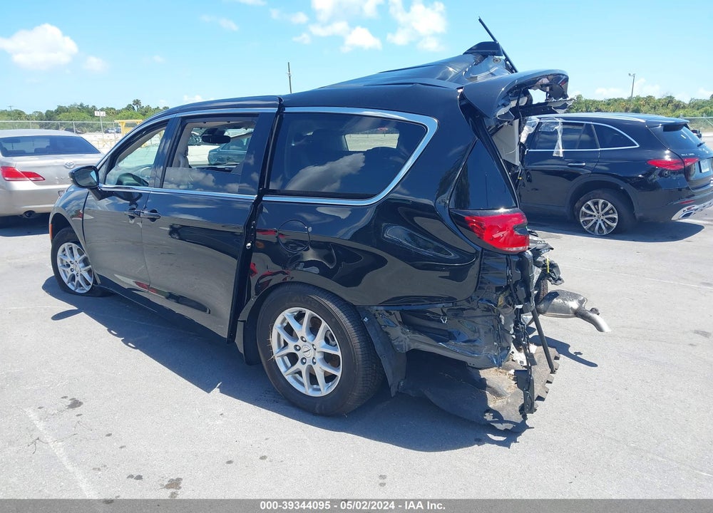 2024 CHRYSLER PACIFICA TOURING L VIN: 2C4RC1BG3RR101776