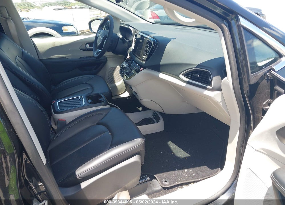 2024 CHRYSLER PACIFICA TOURING L VIN: 2C4RC1BG3RR101776