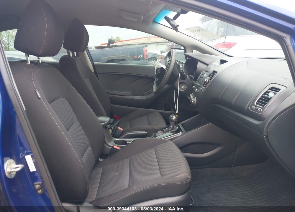2017 KIA FORTE VIN: 3KPFK4A76HE135798