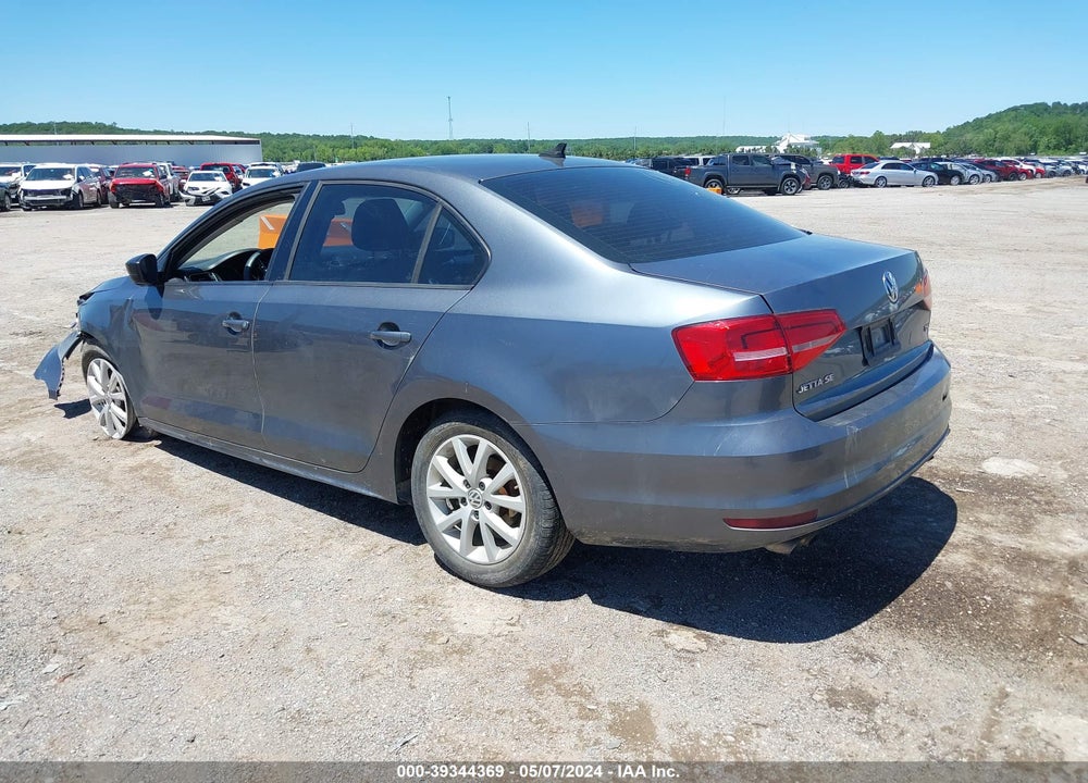 2015 VOLKSWAGEN JETTA 1.8T SE VIN: 3VWD17AJ5FM258368