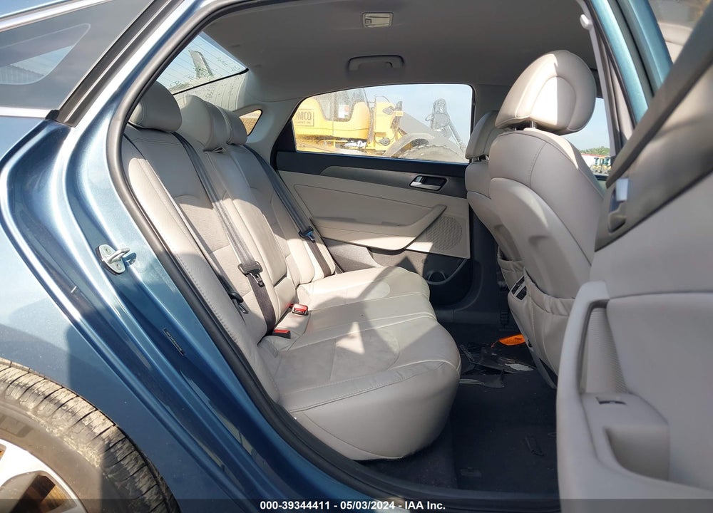 2016 HYUNDAI SONATA SPORT VIN: 5NPE34AF9GH421106