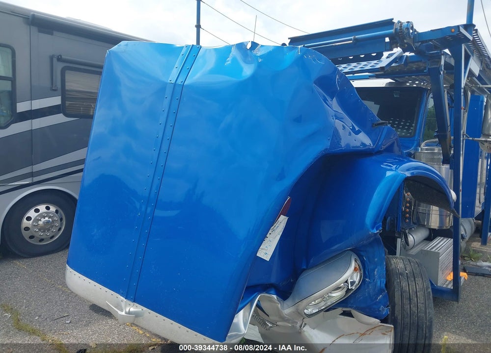 2019 PETERBILT 389 VIN: 1NPXLP9X7KD630066