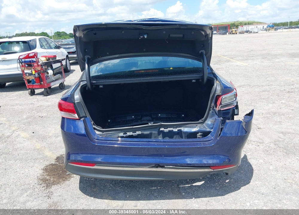 2017 KIA OPTIMA LX VIN: 5XXGT4L30HG144516