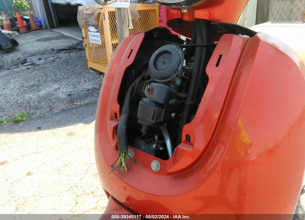 2014 HONDA NCH50 VIN: LALAF7013E3100090