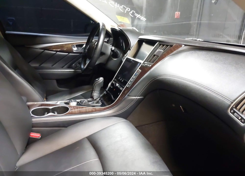 2018 INFINITI Q50 3.0T LUXE VIN: JN1EV7AR8JM432426