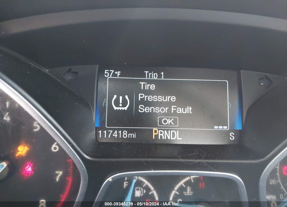 2018 FORD FOCUS SE VIN: 1FADP3F21JL220261