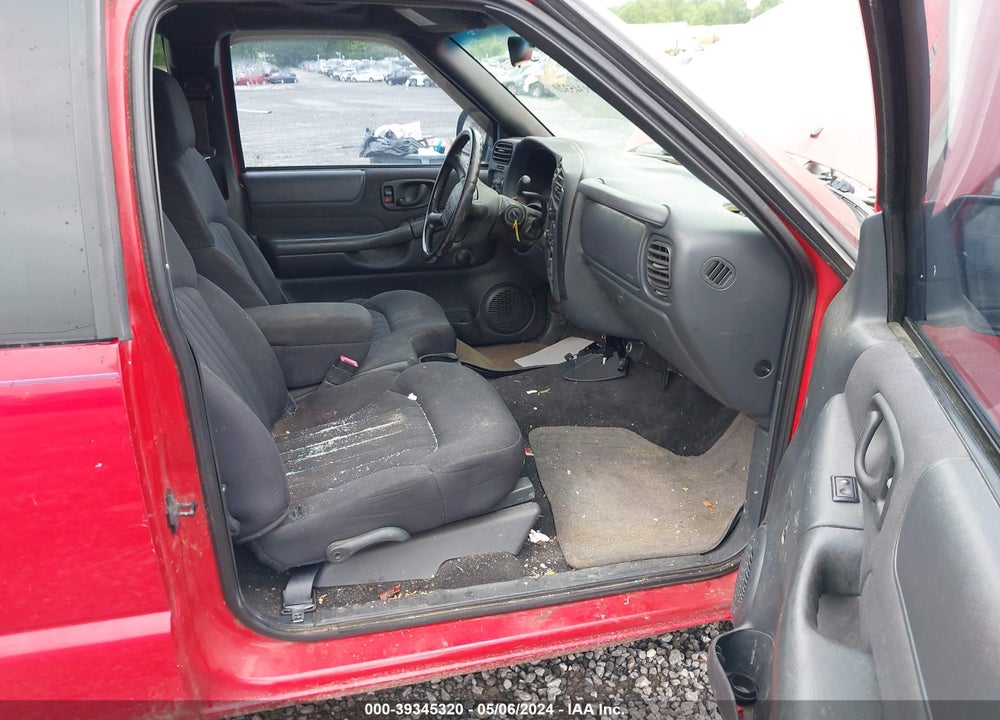 2003 CHEVROLET S-10 LS VIN: 1GCCS19X638144347