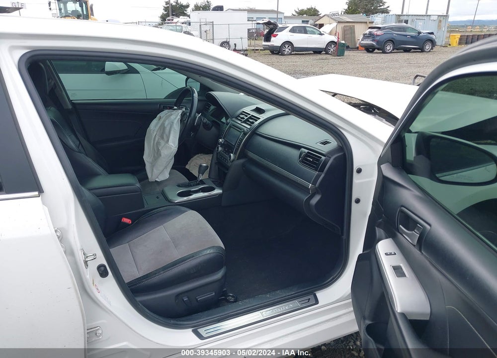 2014 TOYOTA CAMRY SE V6 VIN: 4T1BK1FK3EU542951
