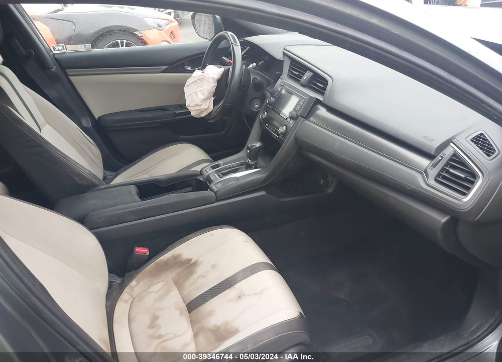 2018 HONDA CIVIC SPORT VIN: SHHFK7H4XJU415297