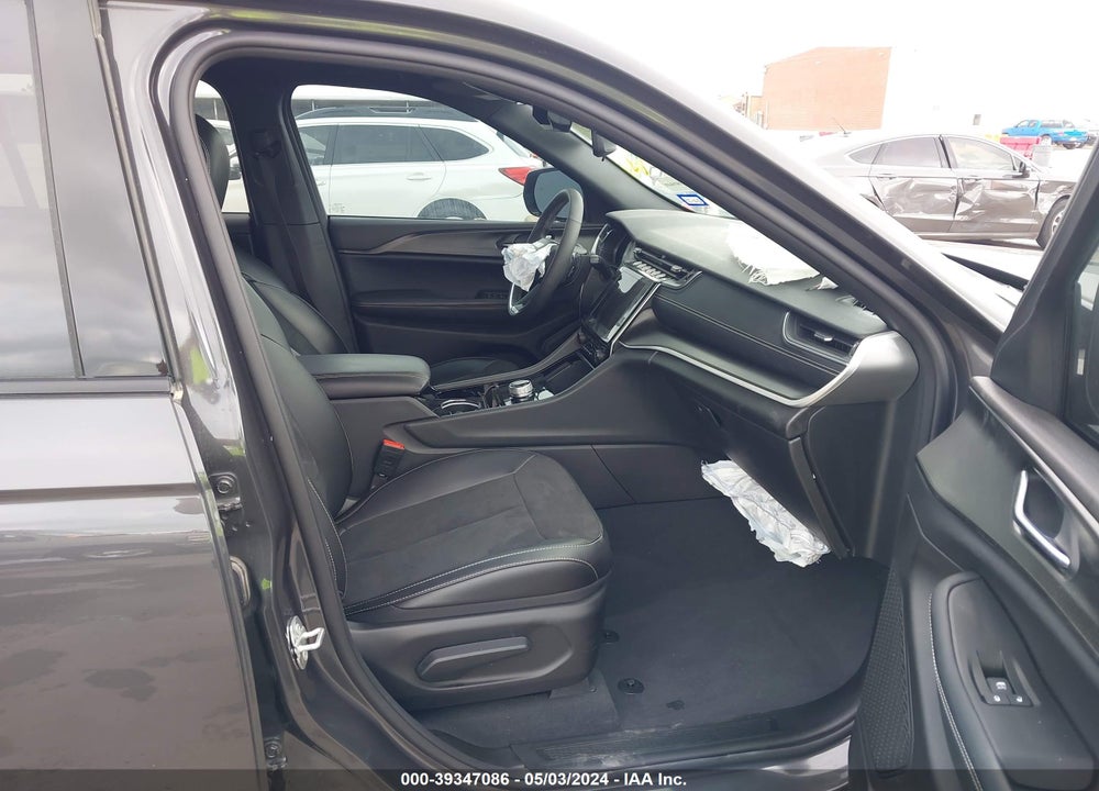 2023 JEEP GRAND CHEROKEE VIN: 1C4RJHAGXPC546067