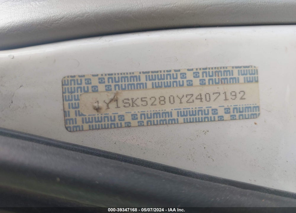 2000 CHEVROLET PRIZM VIN: 1Y1SK5280YZ407192