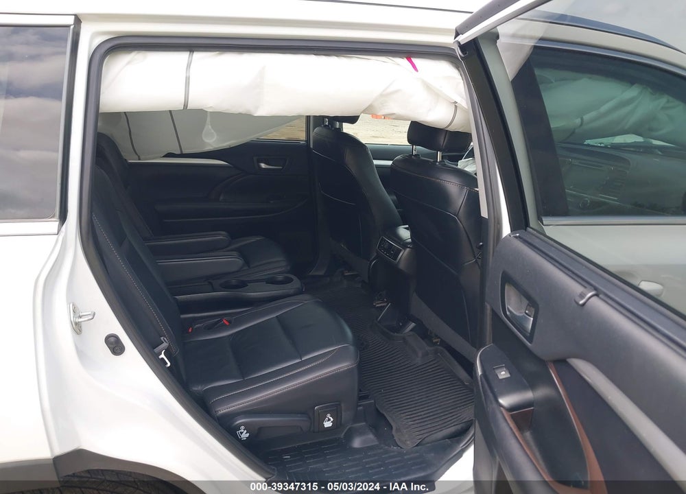 2019 TOYOTA HIGHLANDER XLE VIN: 5TDJZRFH3KS622717