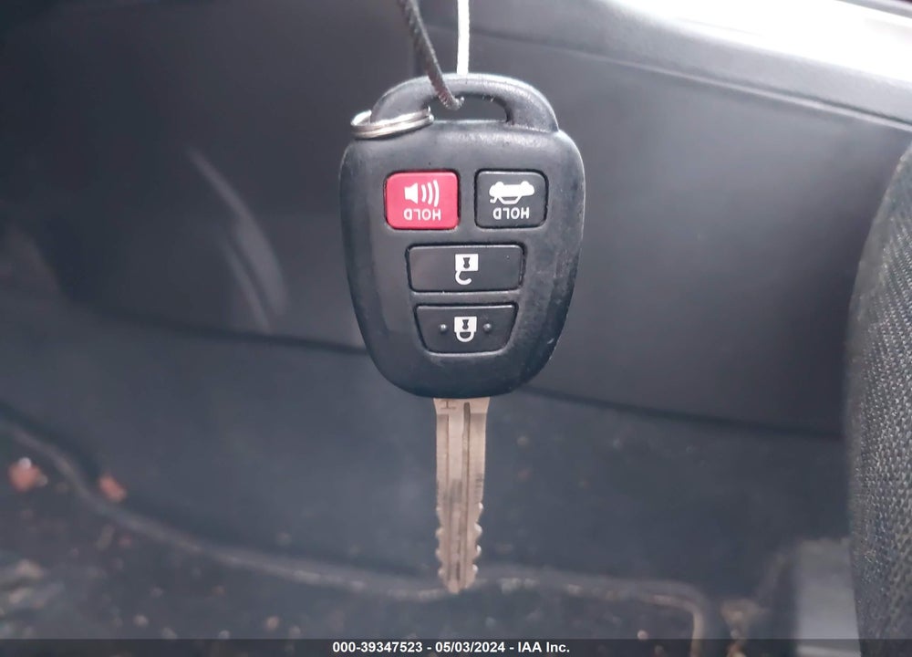 2019 TOYOTA COROLLA LE VIN: 5YFBURHE7KP881046