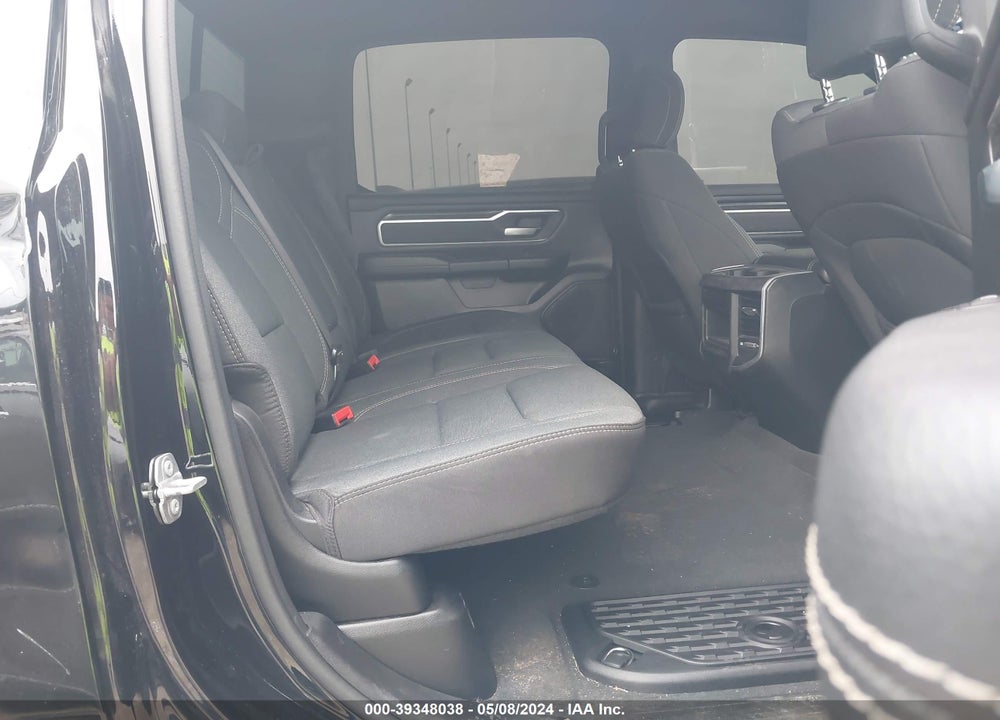 2022 RAM 1500 VIN: 1C6RREFT7NN398112