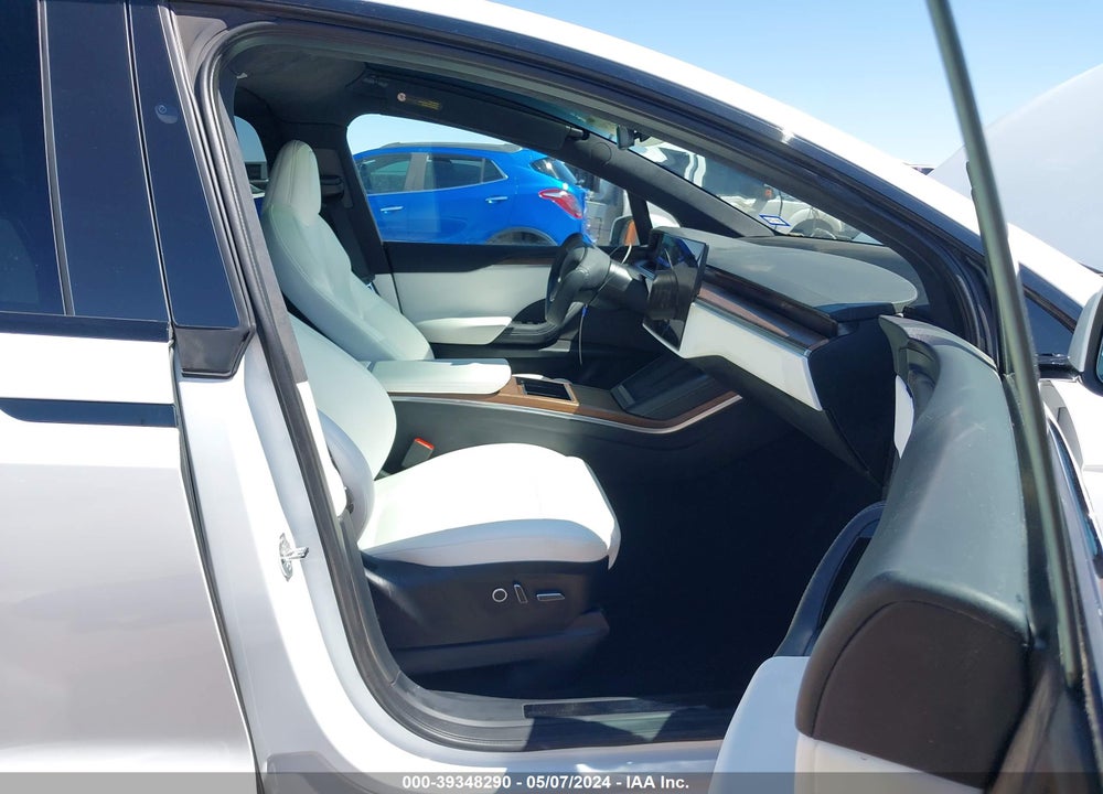 2022 TESLA MODEL X DUAL MOTOR ALL-WHEEL DRIVE/PLAID TRI MOTOR ALL-WHEEL DRIVE VIN: 7SAXCDE50NF341928
