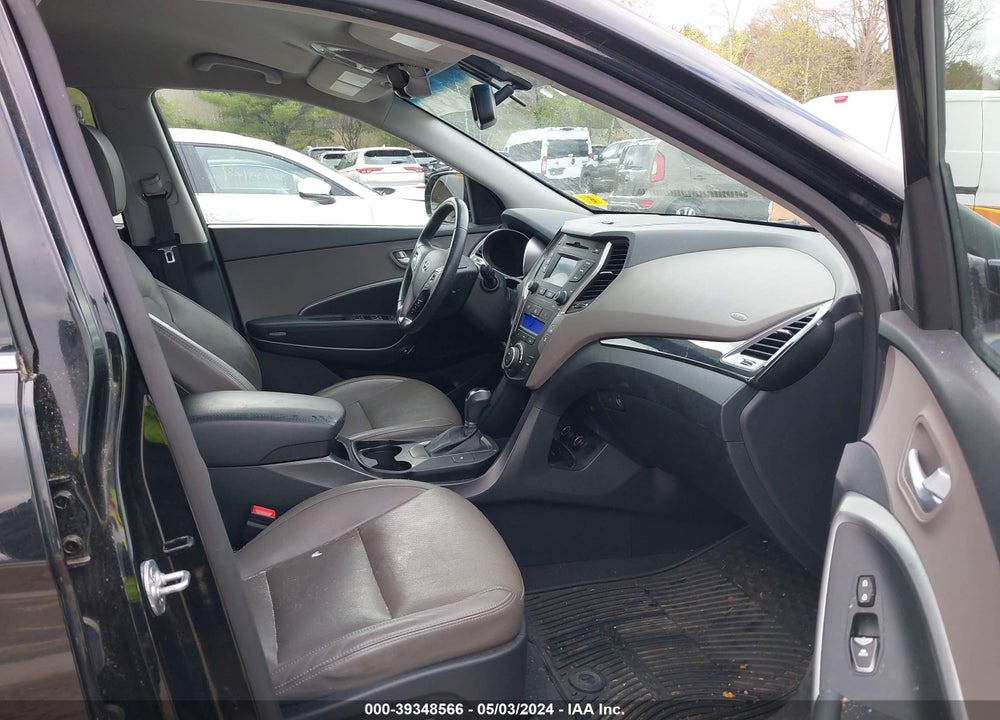 2016 HYUNDAI SANTA FE VIN: KM8SNDHF4GU136270