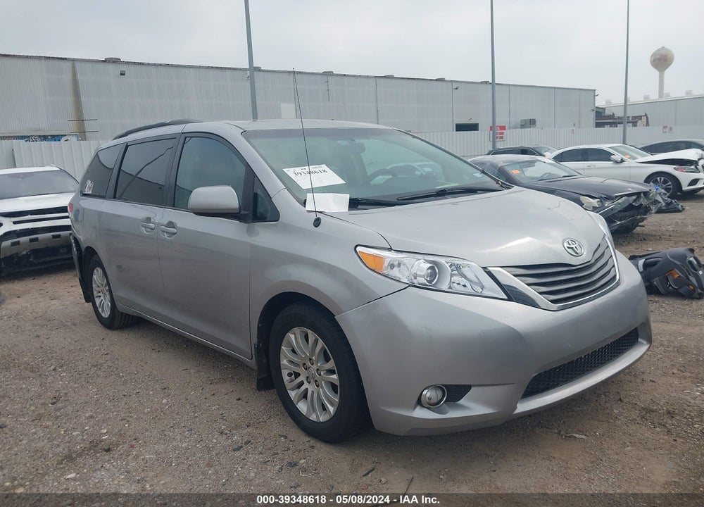 2011 TOYOTA SIENNA XLE V6 VIN: 5TDYK3DC2BS097334