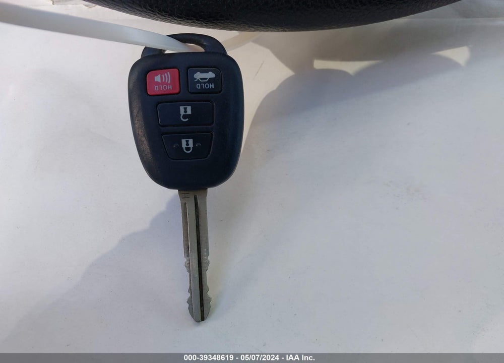2019 TOYOTA COROLLA VIN: 2T1BURHE3KC233820